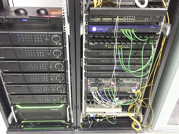 交换机除了硬件故障以外一般还有软件故障，其中交换机软件故障可以分为以下几类：