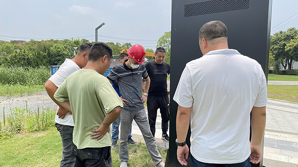 91香蕉视频IOS官方工地慰问 (2)